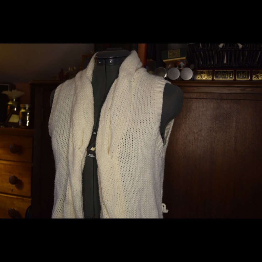 Sweater vest cardigan